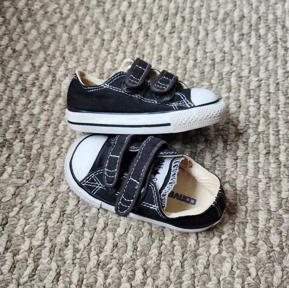 Size 4 Converse Baby Sneakers